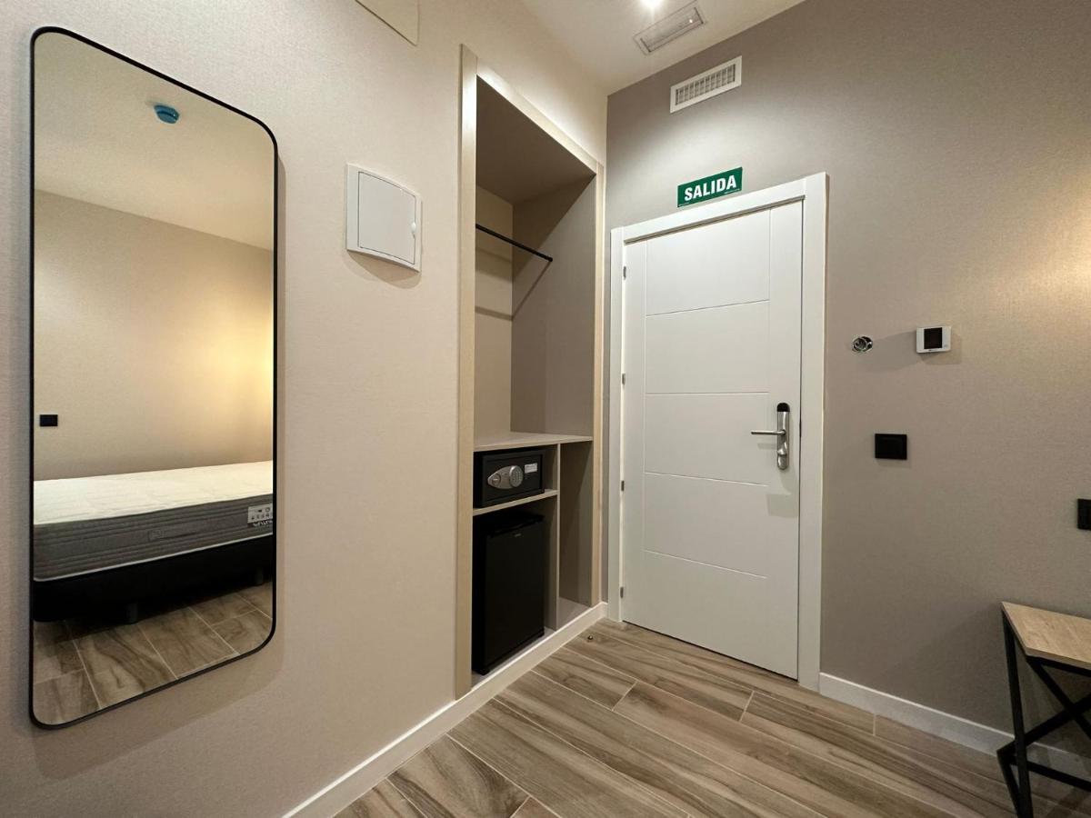 Cc Opera Suites Madrid Bagian luar foto