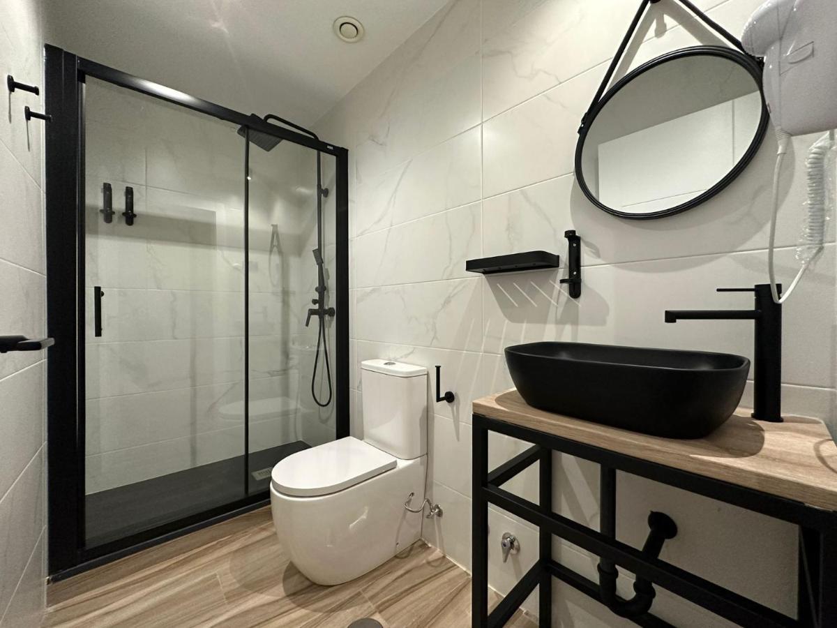 Cc Opera Suites Madrid Bagian luar foto
