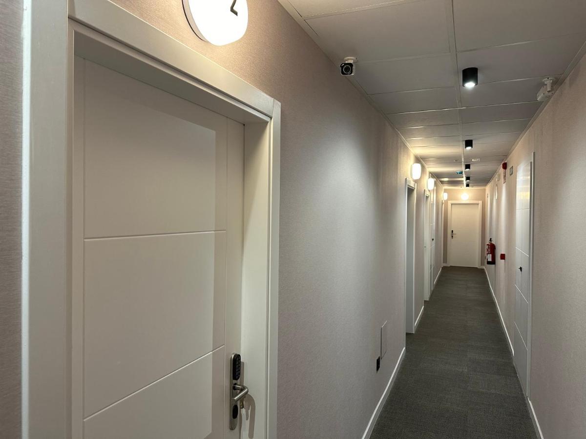Cc Opera Suites Madrid Bagian luar foto