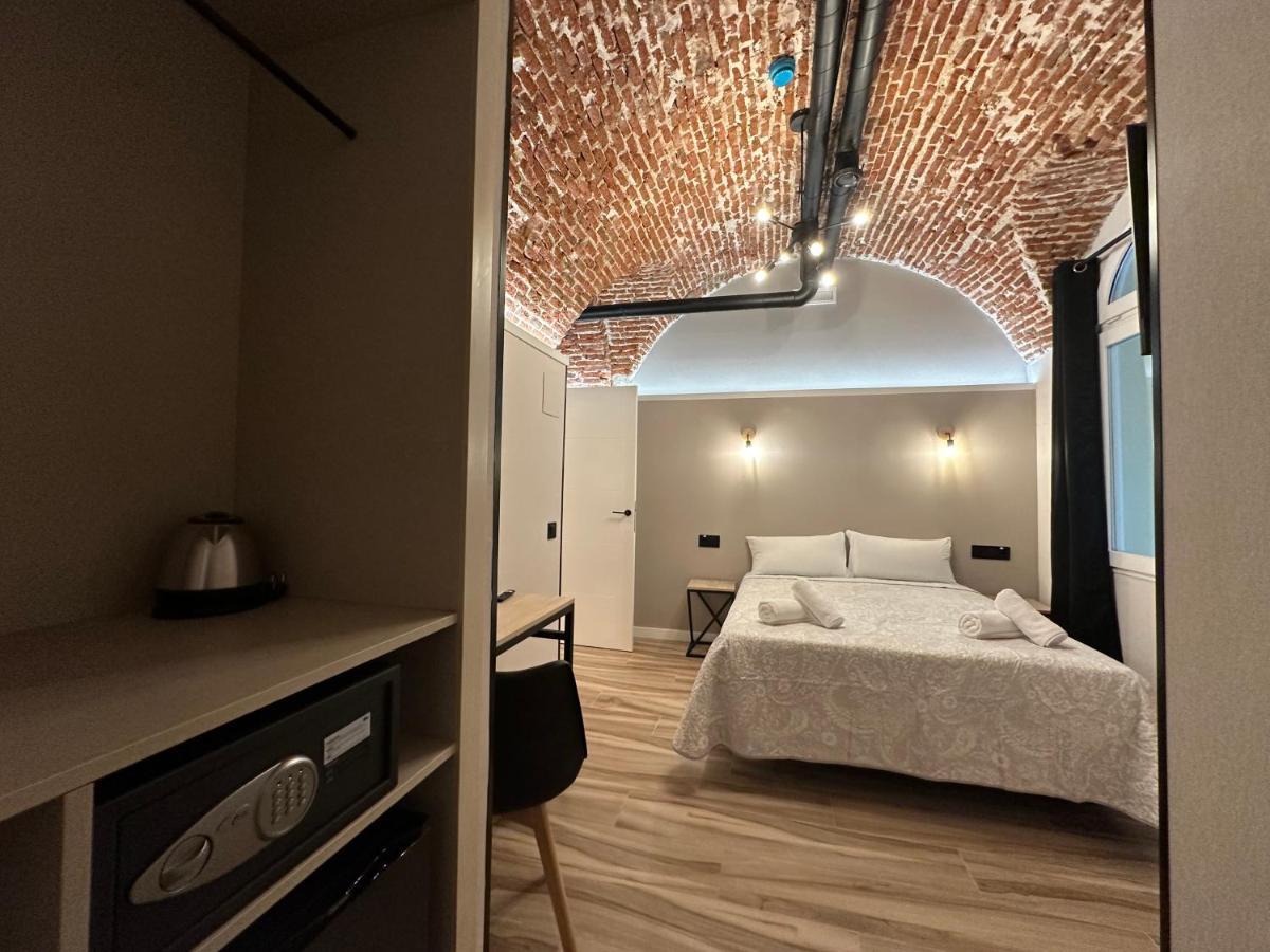 Cc Opera Suites Madrid Bagian luar foto