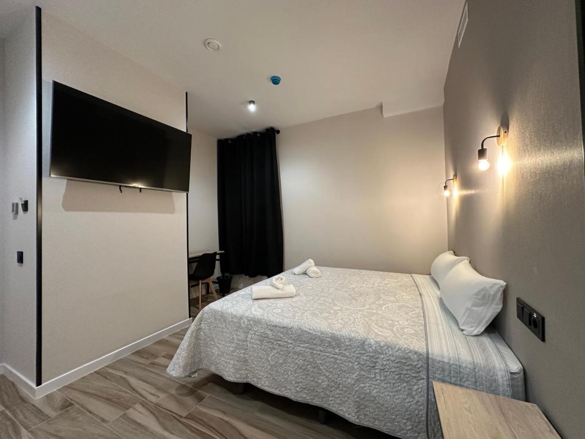Cc Opera Suites Madrid Bagian luar foto