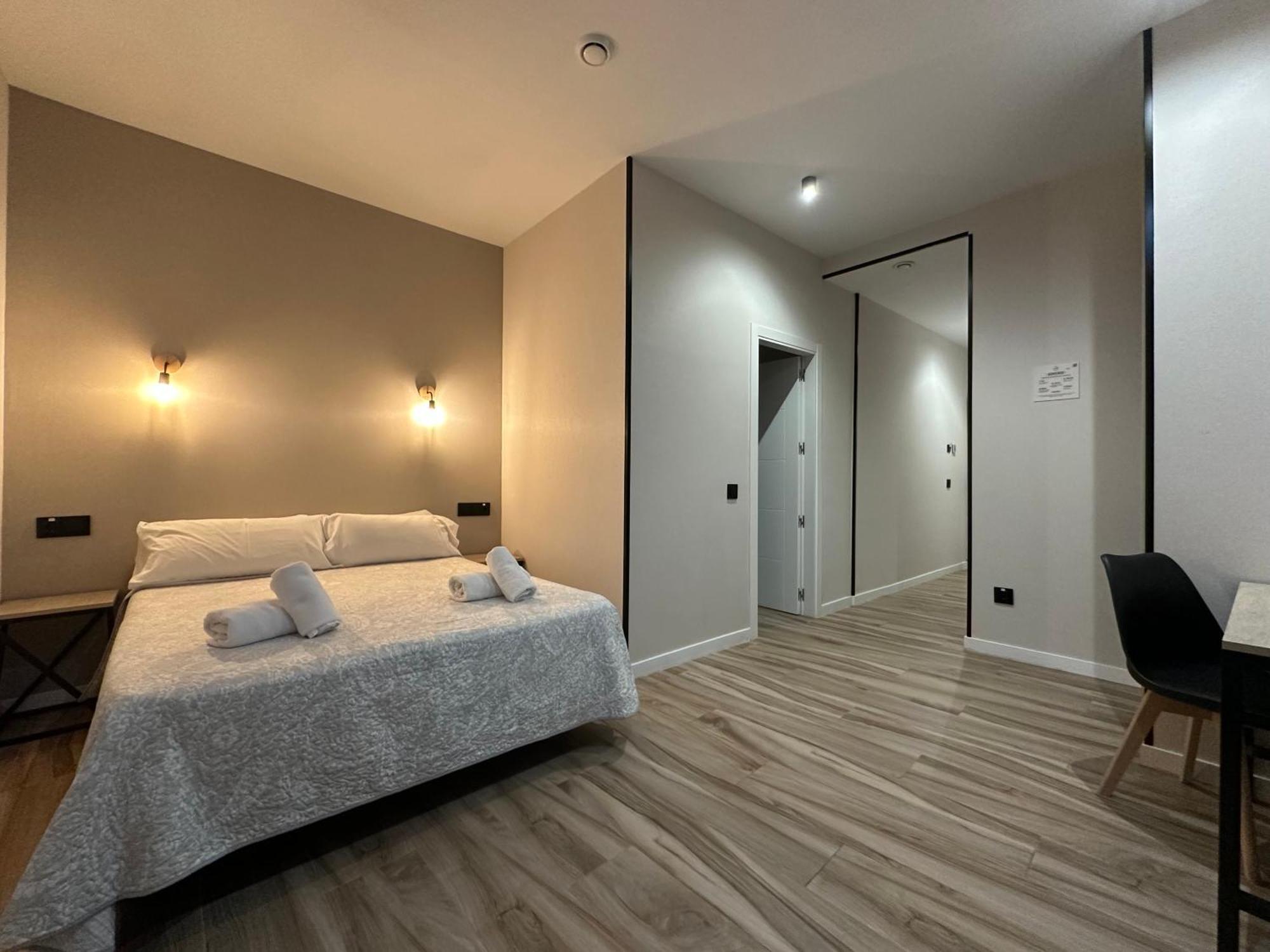 Cc Opera Suites Madrid Bagian luar foto