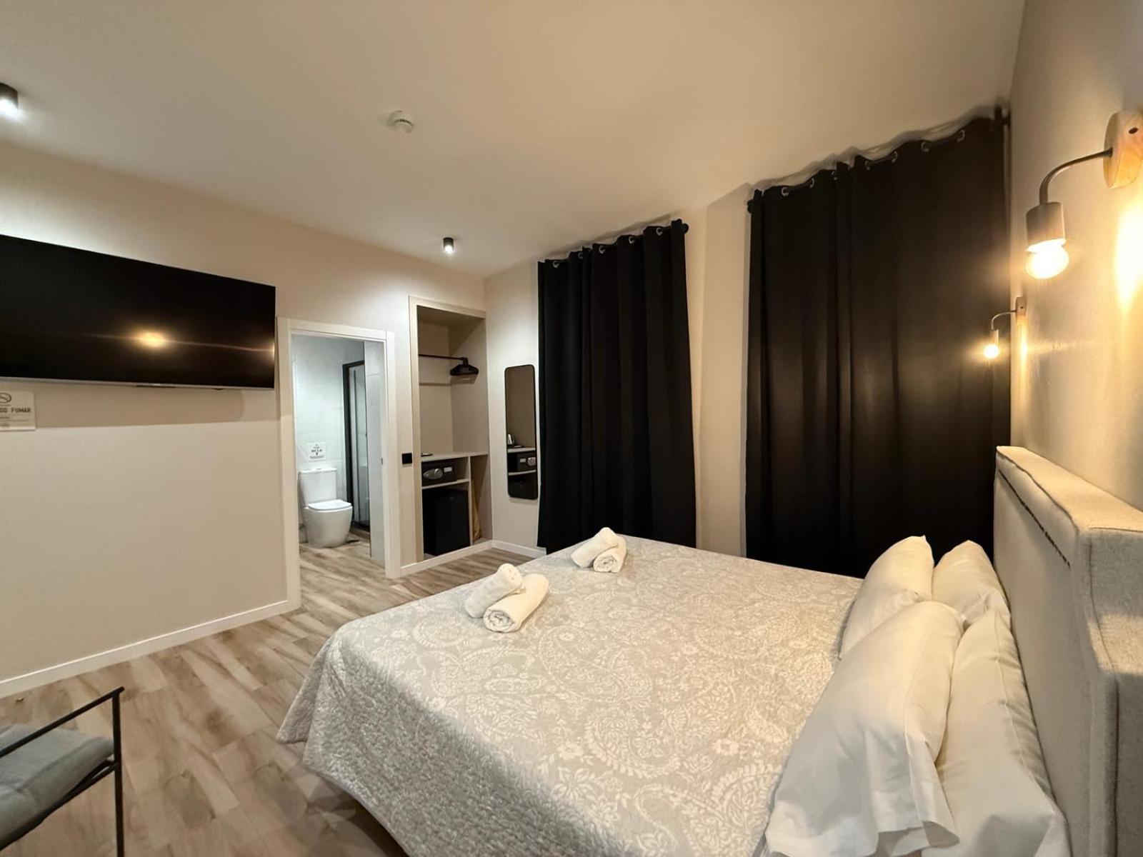 Cc Opera Suites Madrid Bagian luar foto